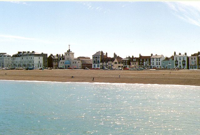 Hobbiton-on-Sea
